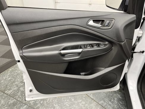 Used 2017 Ford Escape SE AWD/4WD image 7