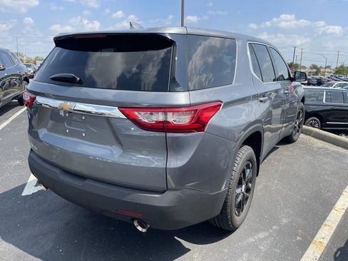 Used 2019 Chevrolet Traverse LS FWD image 9