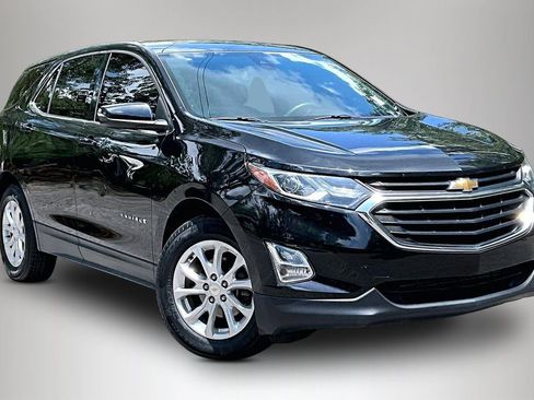 Used 2019 Chevrolet Equinox LT FWD image 2