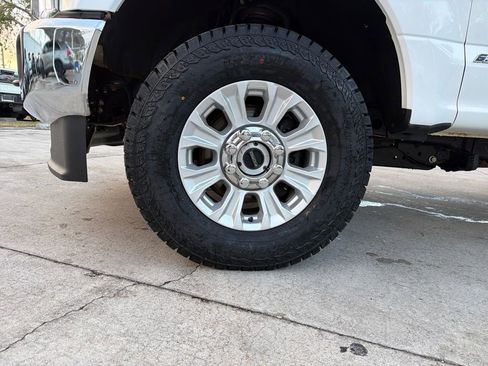 Used 2022 Ford F250 XLT w/ XLT Value Package image 12