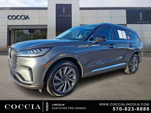 Certified 2025 Lincoln Aviator AWD image 1
