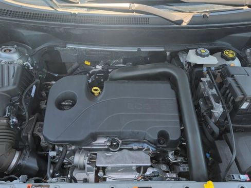 Used 2023 Chevrolet Equinox RS FWD image 11