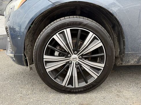 Used 2023 Volvo XC60 B5 Plus w/ Climate Package image 16