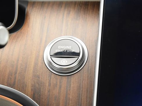Used 2023 Mercedes-Benz C 300 Sedan image 32