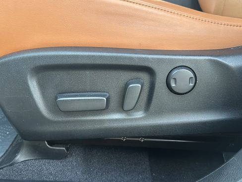 Used 2022 Lexus RX 350L Premium image 13