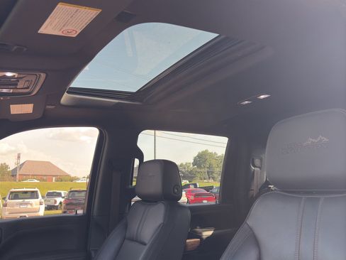 Used 2020 Chevrolet Silverado 3500 High Country AWD/4WD image 27