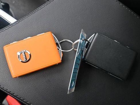 Used 2023 Volvo XC90 B6 Plus w/ Protection Package image 15