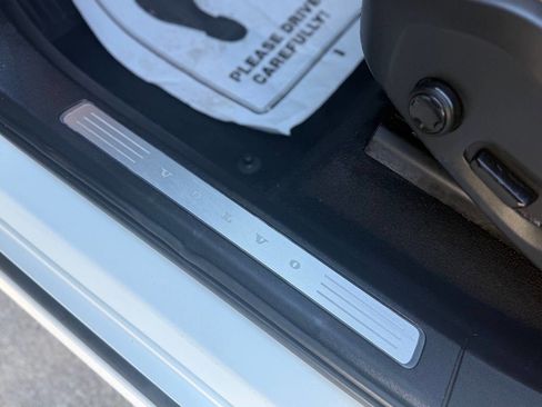 Used 2016 Volvo XC90 T6 Momentum w/ Protection Package Plus image 45