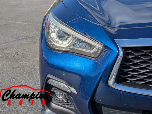 Used 2018 INFINITI Q50 Red Sport 400 w/ Sensory Package (Sport) image 11