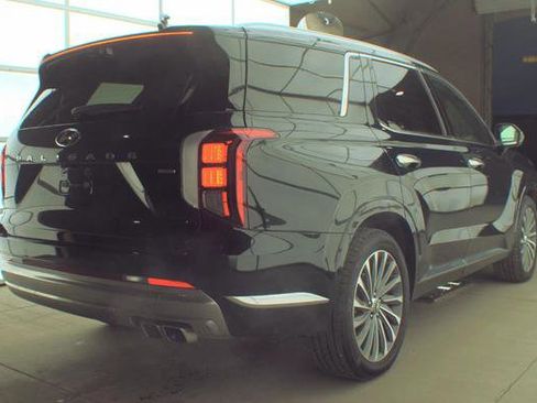 Used 2024 Hyundai Palisade Calligraphy AWD/4WD image 3