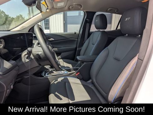 Used 2026 Buick Encore GX Sport Touring w/ Comfort Package AWD/4WD image 10
