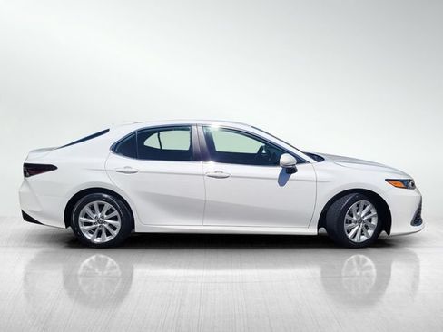 Used 2024 Toyota Camry LE w/ Convenience Package FWD image 3