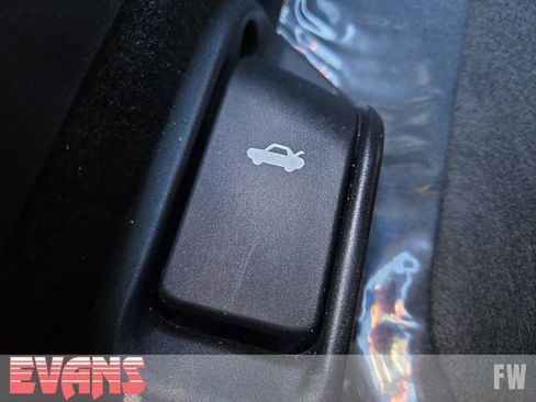 Certified 2022 Toyota Corolla LE image 17