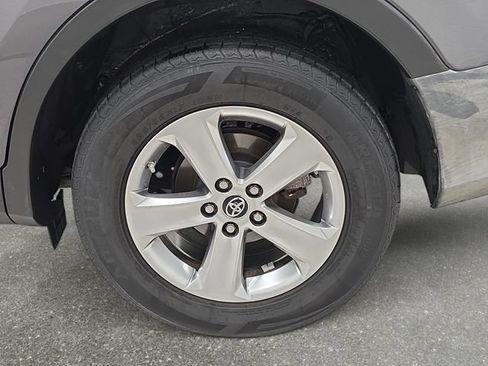 Used 2015 Toyota RAV4 XLE AWD/4WD image 30