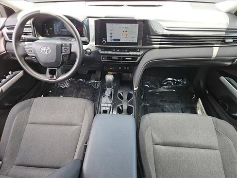 Used 2025 Toyota Camry LE FWD image 22