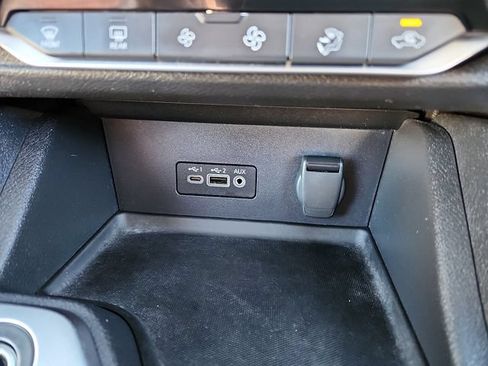 Certified 2023 Nissan Sentra SR w/ Trunk Package FWD image 23