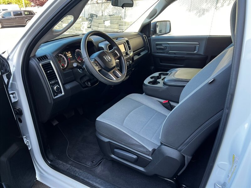 Used 2022 RAM 1500 Classic SLT AWD/4WD image 13