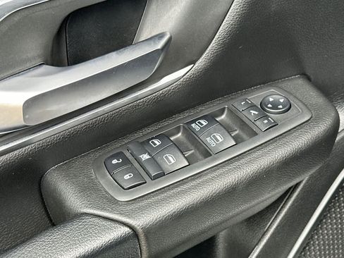 Used 2019 RAM 1500 Big Horn AWD/4WD image 13