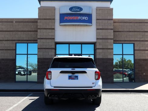 Used 2020 Ford Explorer ST w/ Premium Technology Package AWD/4WD image 7