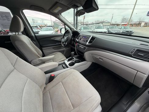 Used 2019 Honda Pilot LX image 11