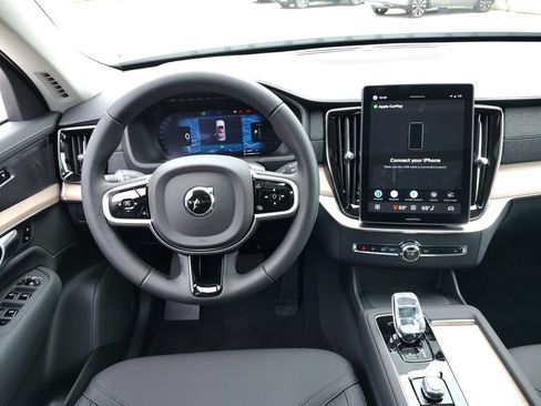 New 2026 Volvo XC90 T8 Plus w/ Protection Package Premier AWD/4WD image 2