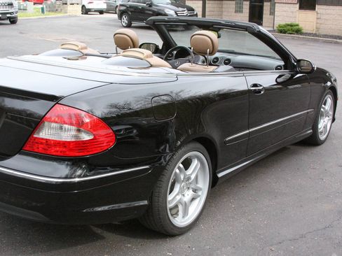 Used 2008 Mercedes-Benz CLK 550 Cabriolet image 7