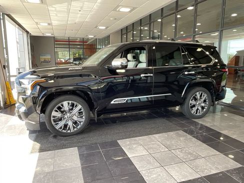 Certified 2024 Toyota Sequoia Capstone AWD/4WD image 3