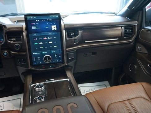 Used 2022 Ford Expedition Max King Ranch image 12