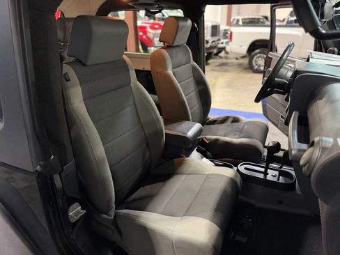 Used 2007 Jeep Wrangler X AWD/4WD image 18
