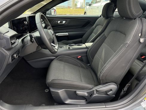 Used 2024 Ford Mustang Coupe image 20