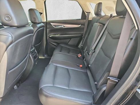 Used 2018 Cadillac XT5 Premium Luxury FWD image 26