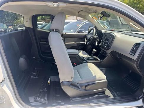 Used 2018 Chevrolet Colorado W/T RWD image 9