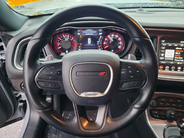 Used 2022 Dodge Challenger R/T w/ Driver Convenience Group RWD image 13