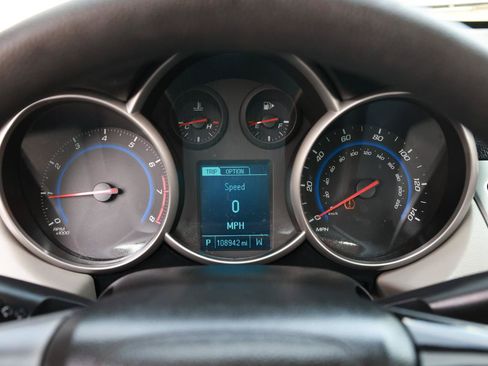 Used 2016 Chevrolet Cruze LS FWD image 28