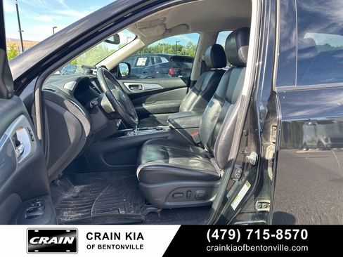Used 2017 Nissan Pathfinder SL AWD/4WD image 13