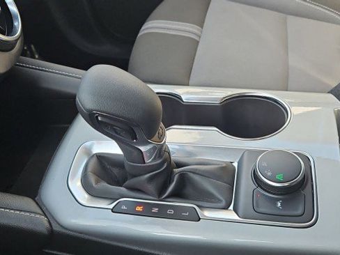 Used 2025 Chevrolet Blazer LT FWD image 16