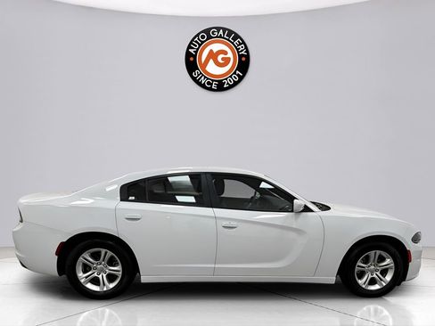 Used 2022 Dodge Charger SXT image 8