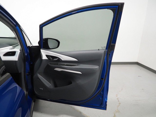 Used 2020 Chevrolet Bolt Premier w/ Infotainment Package FWD image 52