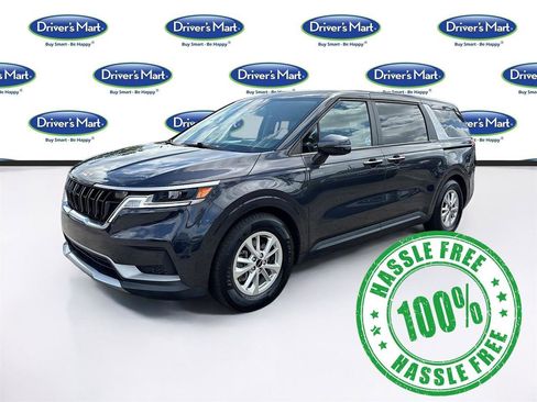 Used 2022 Kia Carnival LX FWD image 3