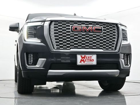 Used 2021 GMC Yukon Denali w/ Denali Premium Package AWD/4WD image 31