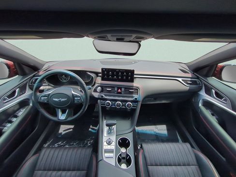 Used 2023 Genesis G70 2.0T w/ Sport Prestige Package RWD image 10