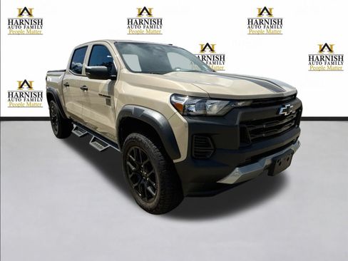 Used 2024 Chevrolet Colorado Trail Boss w/ LPO, Dark Essentials Package AWD/4WD image 9