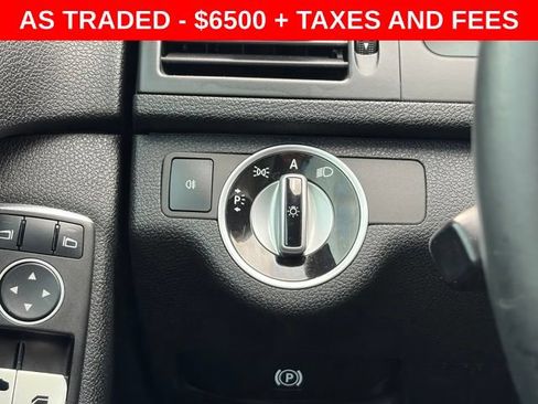 Used 2011 Mercedes-Benz C 300 Sedan image 19