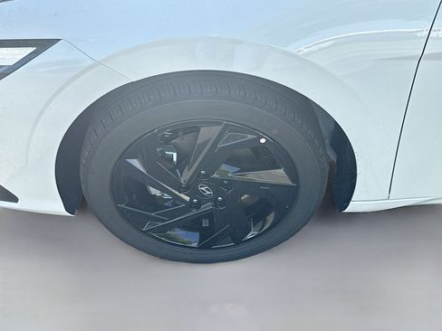 New 2026 Hyundai Elantra Sport FWD image 23