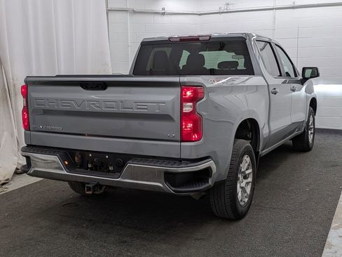 Used 2023 Chevrolet Silverado 1500 LT AWD/4WD image 3