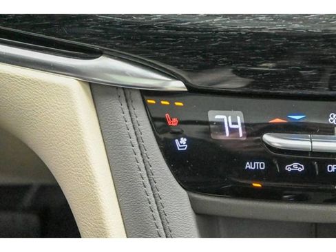 Used 2022 Cadillac XT6 Premium Luxury w/ Technology Package image 47