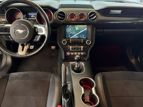 Used 2018 Ford Mustang GT Premium w/ GT Performance Package RWD image 14