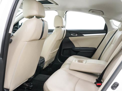 Used 2016 Honda Civic Touring image 13