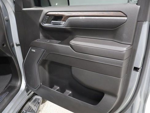 Used 2023 GMC Sierra 1500 SLT w/ SLT Premium Plus Package image 28