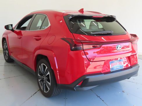 Used 2024 Lexus UX 250h AWD w/ Premium Package image 6